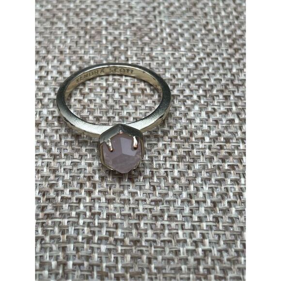 Kendra Scott Rose Quartz Ring Women’s Size 8 Gold Tone Stamped - Picture 3 of 10
